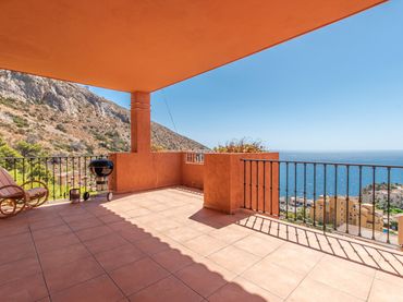 Casa bifamiliare con piscina in vendita a Maryvilla