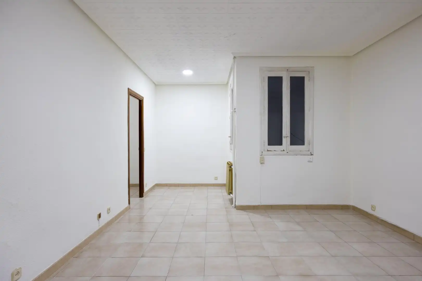 Flat for sale in Madrid  with Parquet flooring