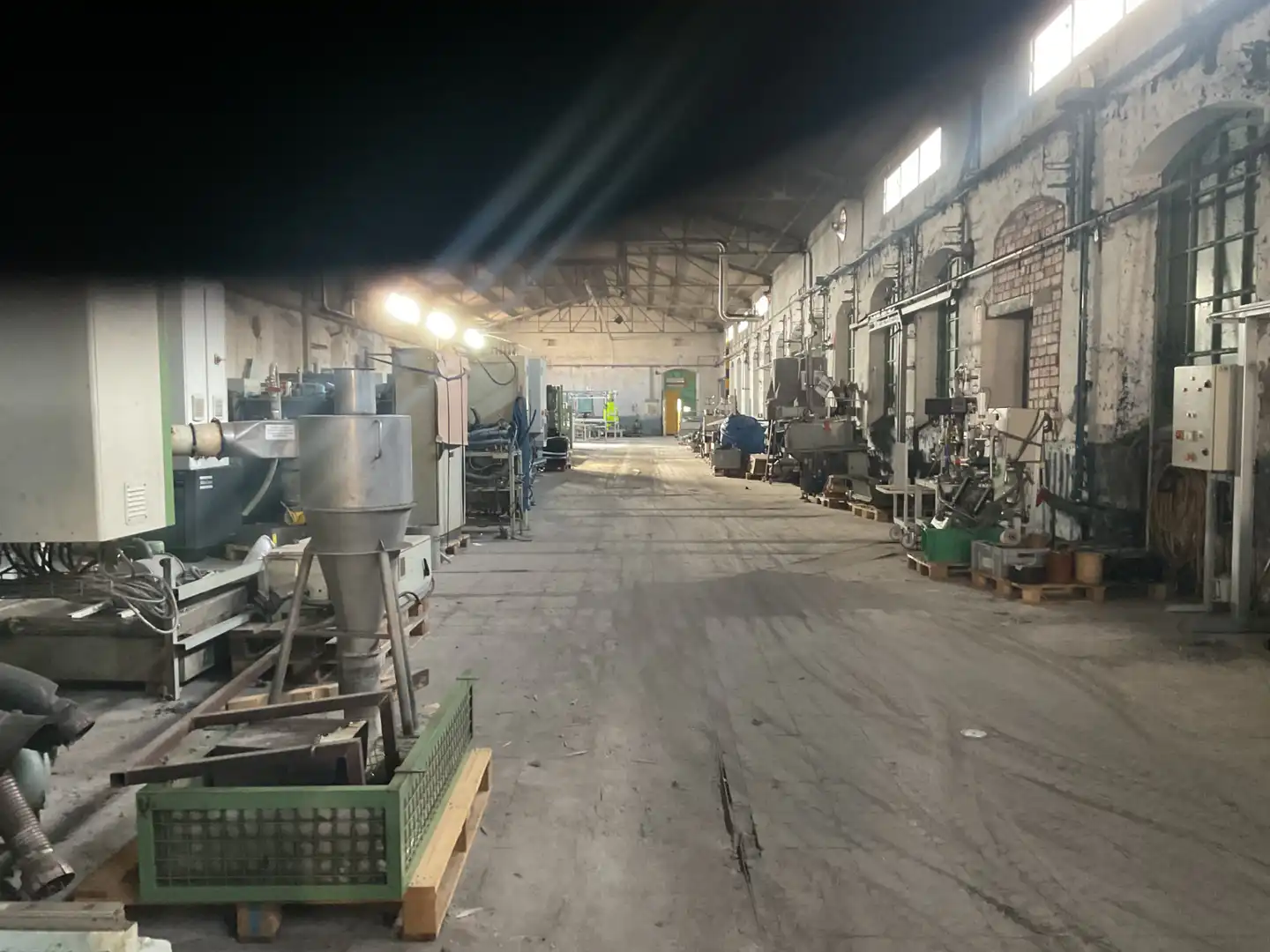 Fabrikhallen zum Verkauf in Avinyó