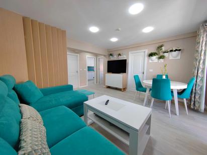 Sala d'estar de Apartament en venda en Vélez-Málaga amb Aire condicionat i Terrassa