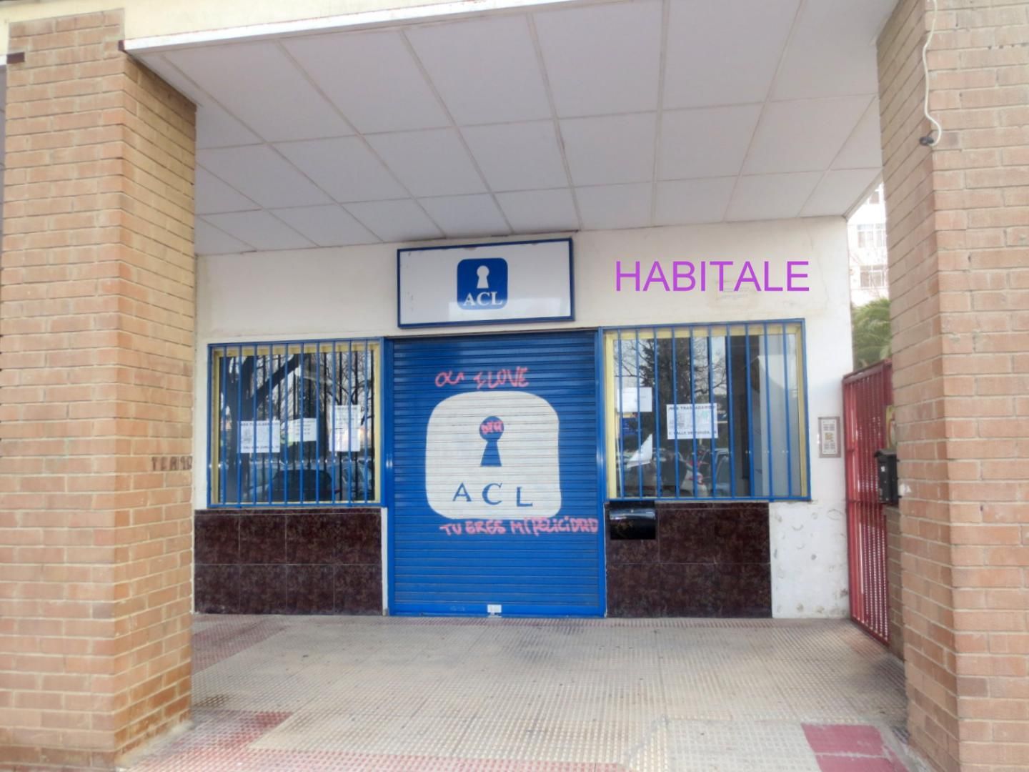 Local de lloguer a Augusto Bebel, 3, Salvador Allende, El Rabal,  Zaragoza Capital