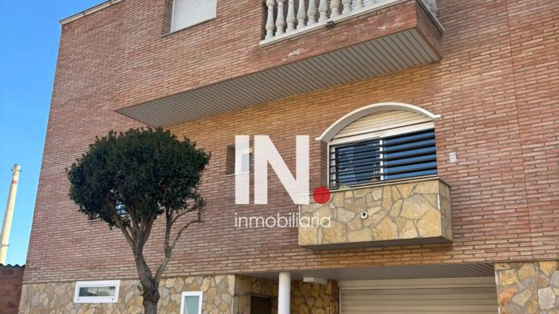 Exterior view of Single-family semi-detached for sale in Balaguer
