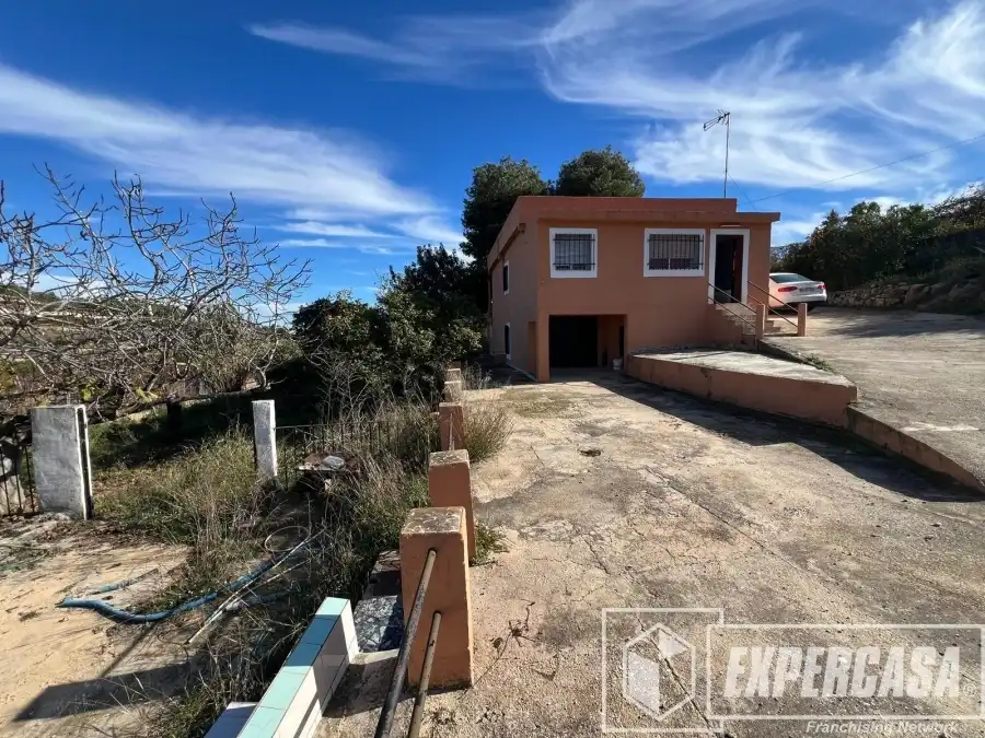 Vista exterior de Casa o chalet en venta en Godelleta con Terraza, Trastero y Piscina