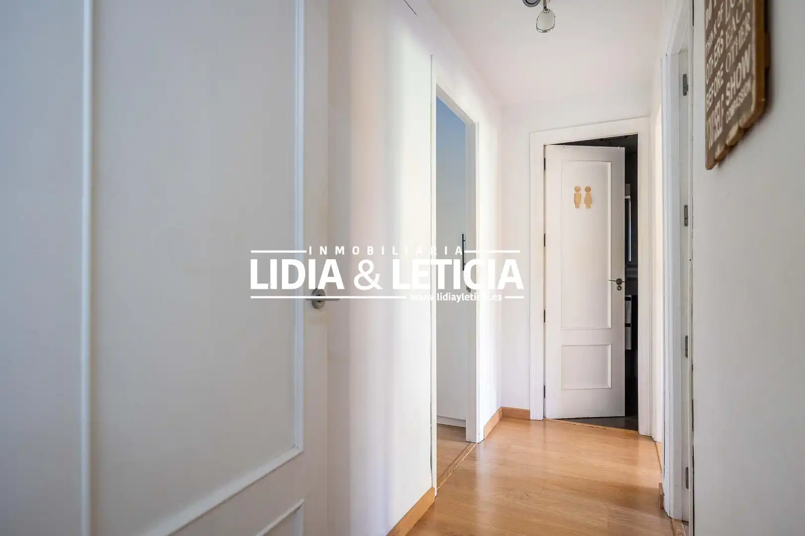 Vista exterior de Piso en venta en Alcalá de Guadaira con Aire acondicionado, Calefacción y Parquet