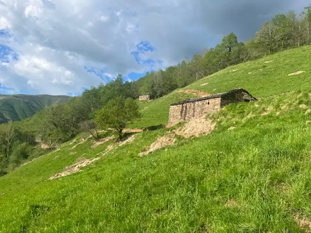 Vista exterior de Finca rústica en venda en Vega de Pas