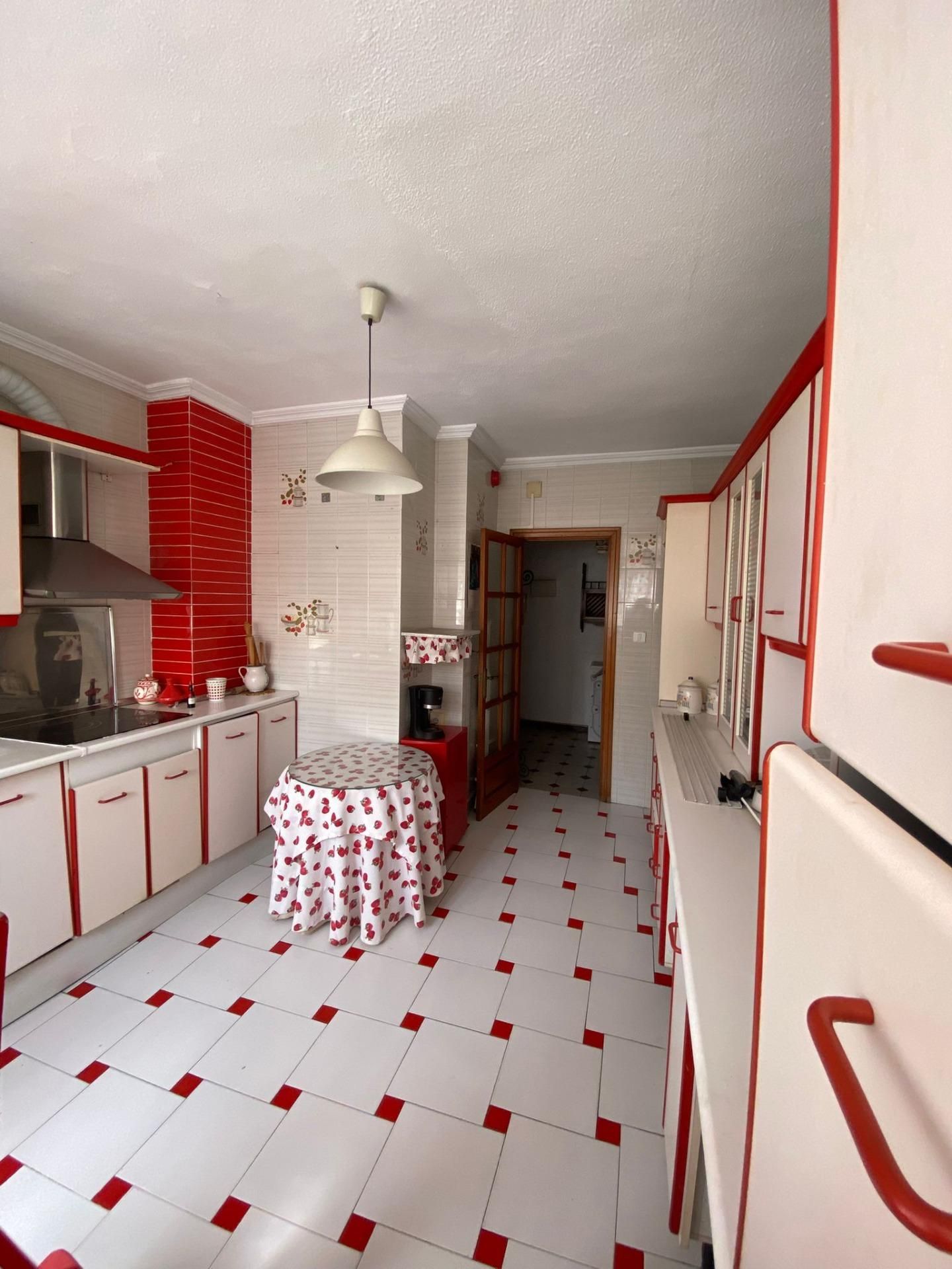 Kitchen of Flat for sale in Algeciras  with Balcony