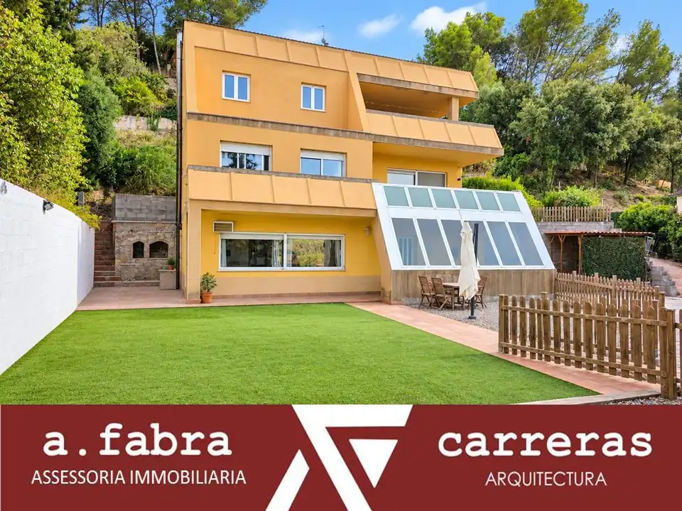 Casa con terraza en venta en Avinguda Espanya