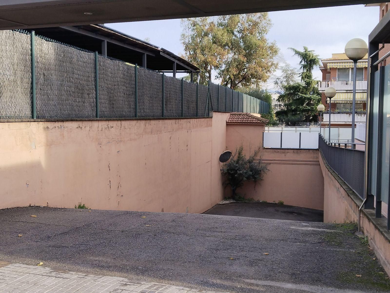 Exterior view of Garage for sale in Sentmenat