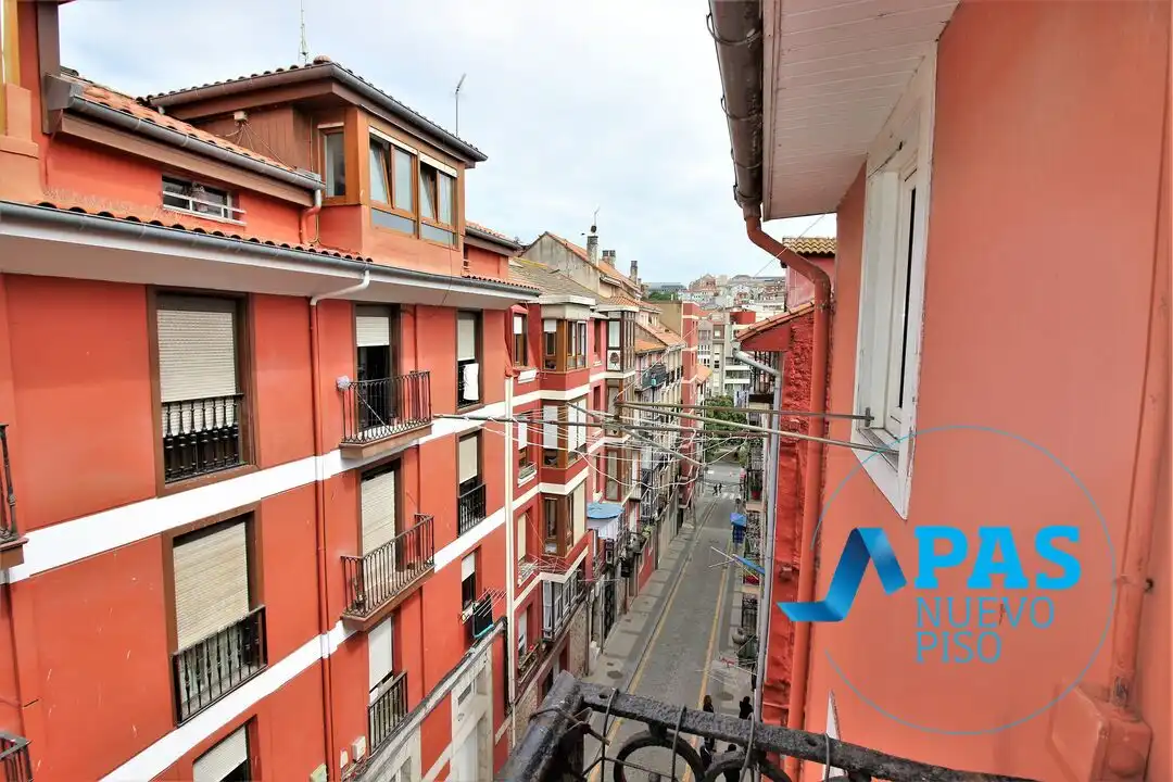 Vista exterior de Piso en venta en Santander con Amueblado, Balcón y Alarma