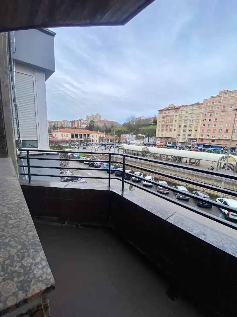 Vista exterior de Piso en venta en Santander con Calefacción, Terraza y Amueblado