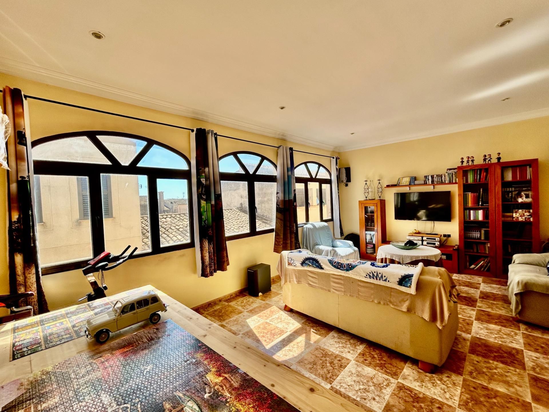 Sala d'estar de Casa o xalet en venda en Porreres amb Aire condicionat, Terrassa i Traster