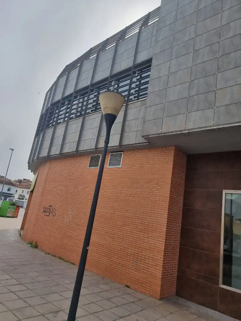 Vista exterior de Oficina de alquiler en Montequinto con Aire acondicionado y Alarma