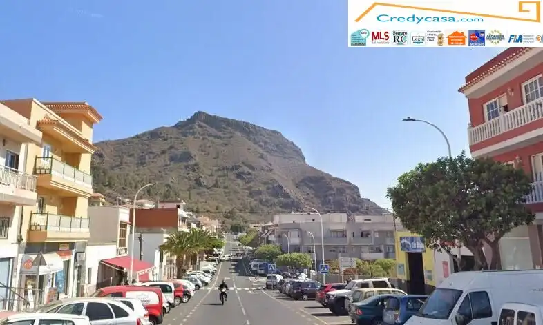 Vista exterior de Piso en venta en Santiago del Teide con Terraza, Trastero y Amueblado