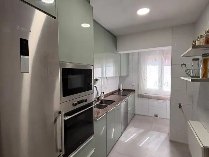 Flat with lift for sale in Carrer Jaume Peyri 16, imagen 2