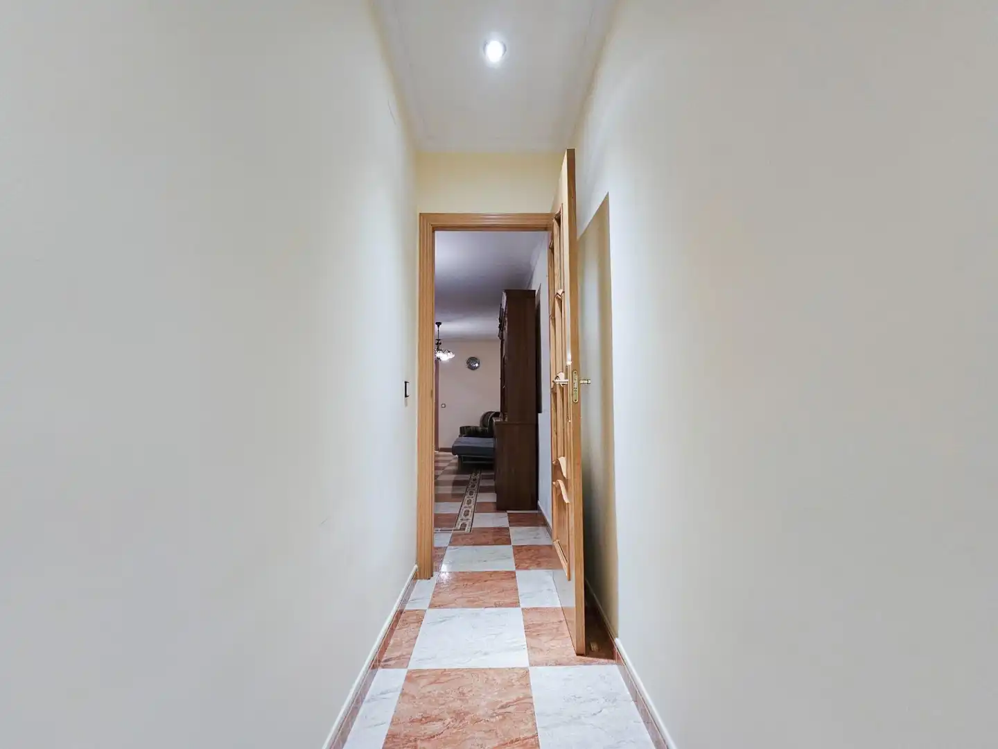 Ground floor for sale in Madrid