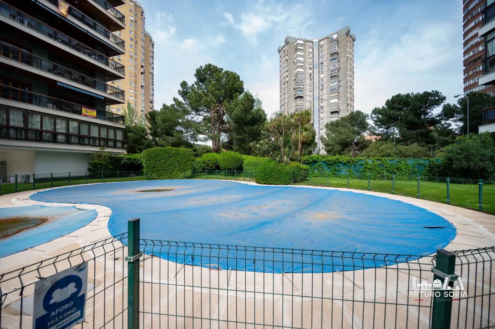 Piscina de Piso de alquiler en Madrid con Aire acondicionado y Piscina comunitaria