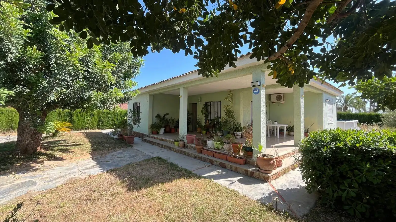 Exterior view of Houses for rent in Riba-roja de Túria  with Private garden, Terrace and Storage room