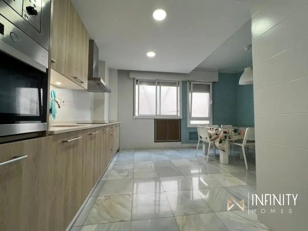 Cocina de Piso de alquiler en Bilbao  con Calefacción y Terraza