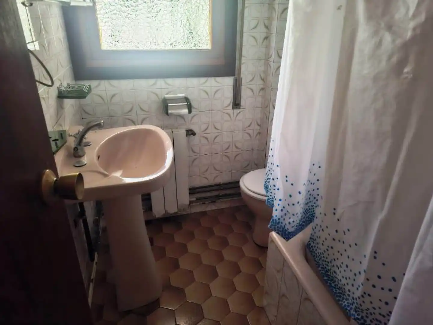 Baño de Casa o chalet en venta en Los Tojos  con Calefacción y Parquet
