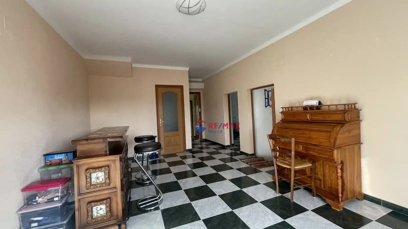 Houses for sale in Calle CL MENDIZABAL, Vilajuïga