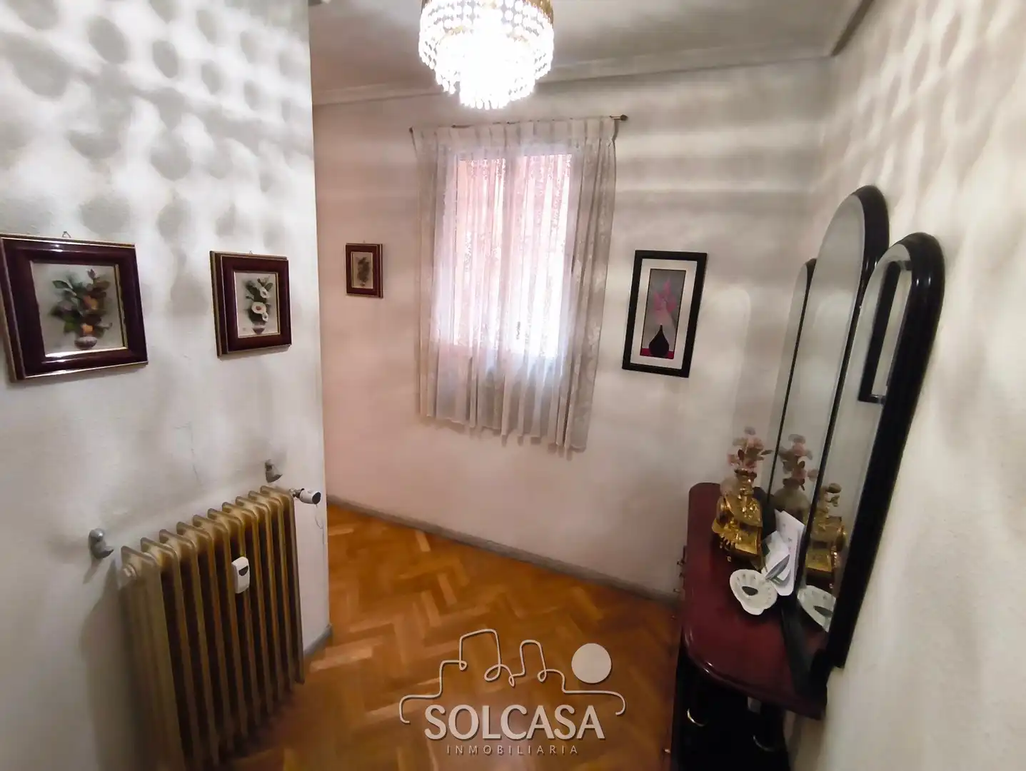 Bedroom of Flat for sale in Valladolid  with Heating, Parquet flooring and Balcony