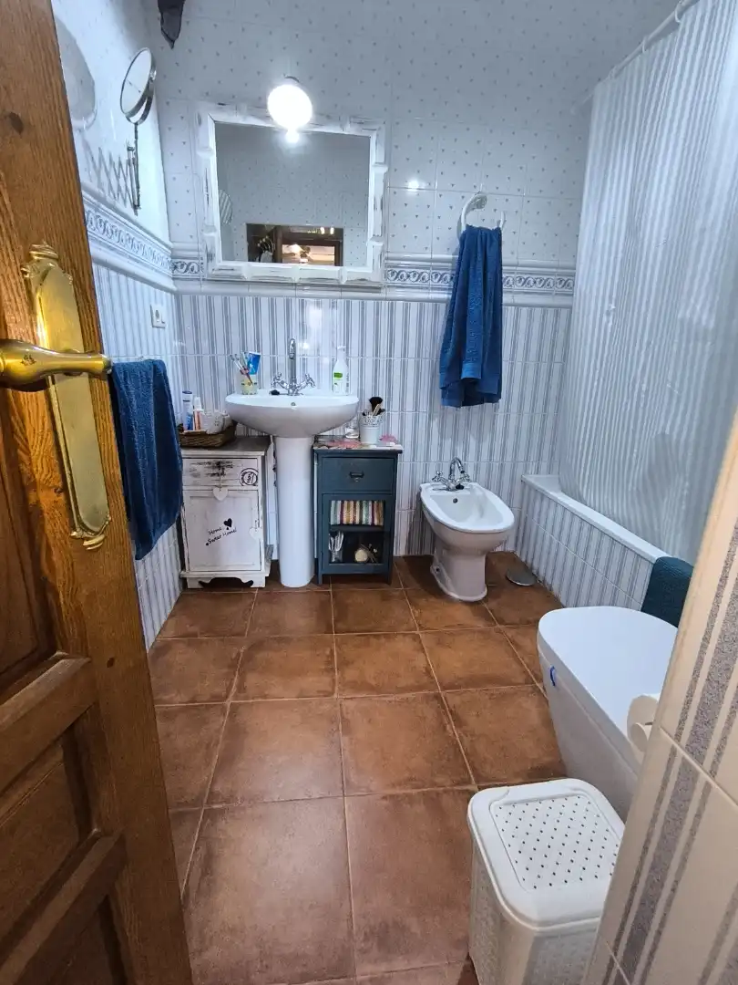 Baño de Casa o chalet en venta en Valoria la Buena con Aire acondicionado, Calefacción y Terraza
