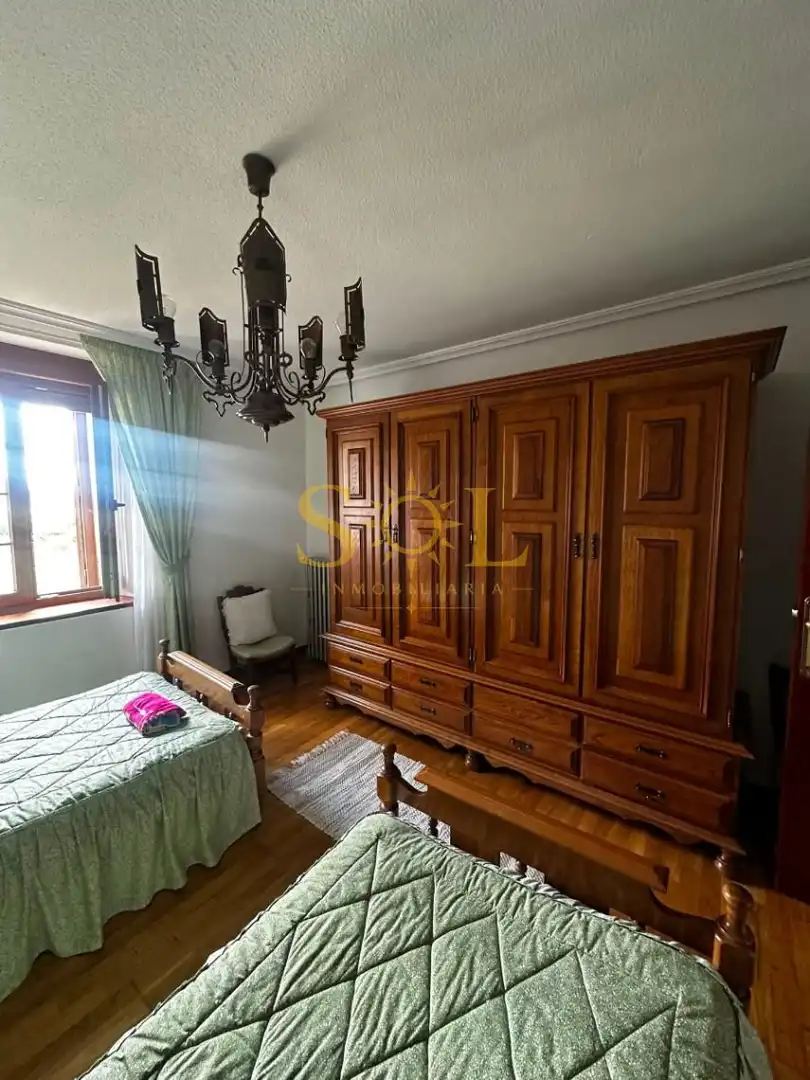 Habitación de Casa o chalet en venta en Cabrillanes con Calefacción y Jardín privado