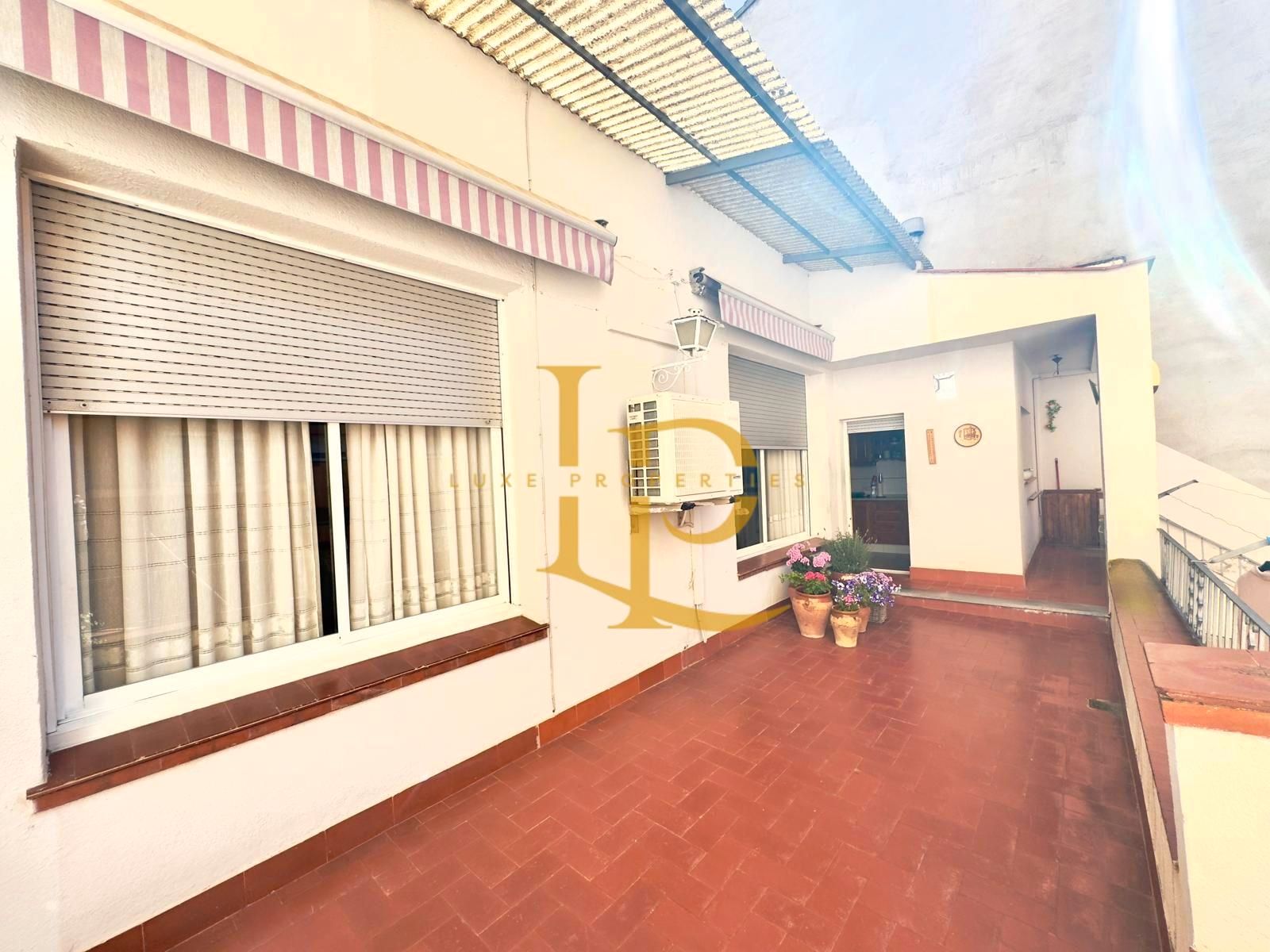 Exterior view of Single-family semi-detached for sale in Terrassa  with Air Conditioner, Heating and Private garden