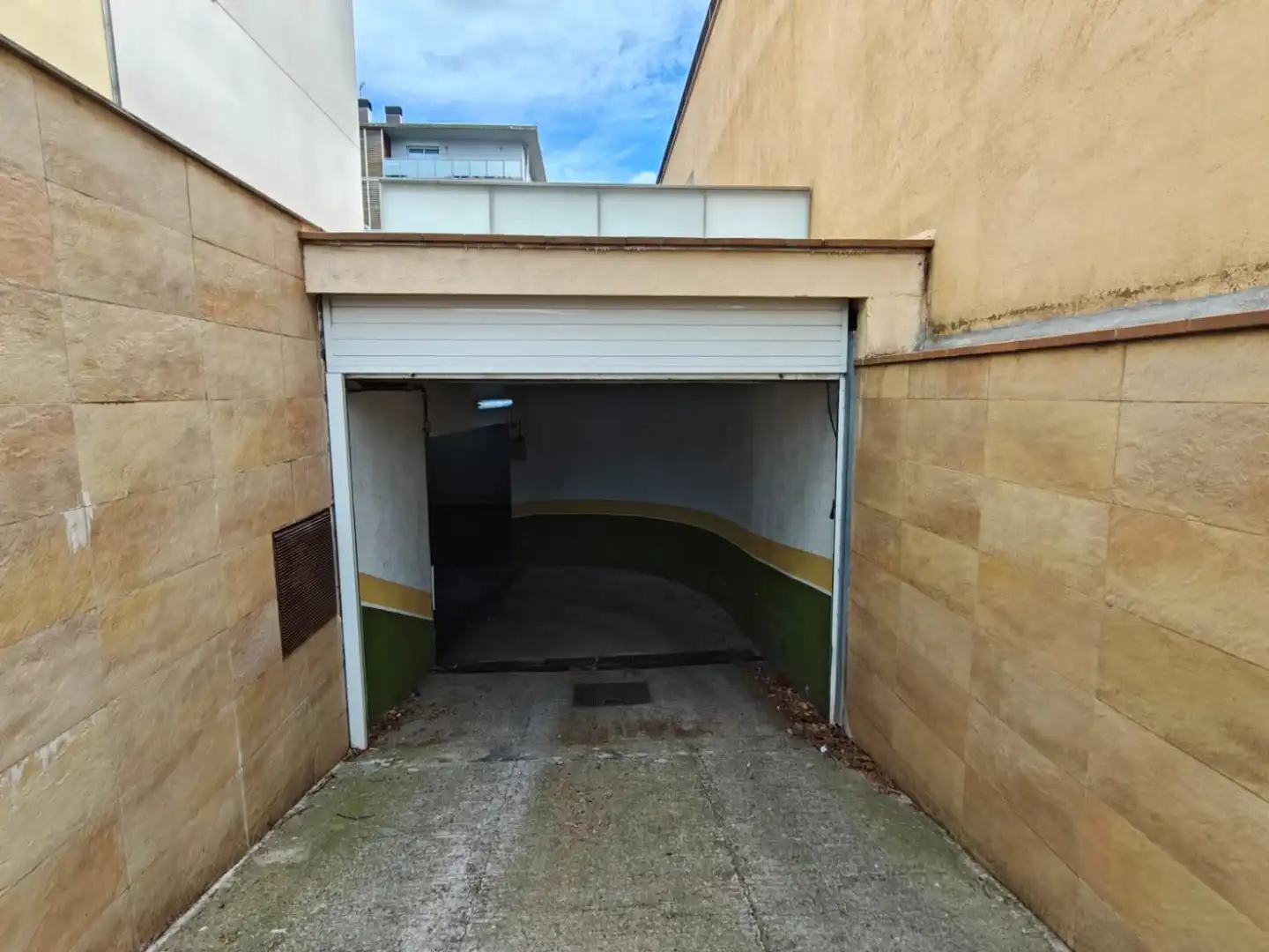 Parking de Piso en venta en Girona con Aire acondicionado, Calefacción y Terraza