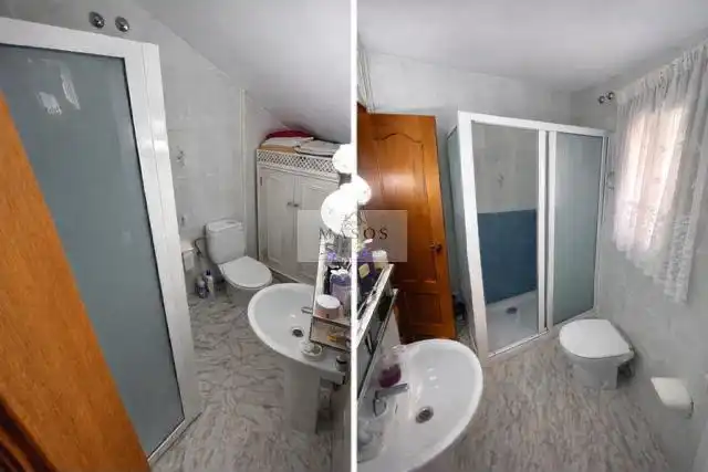 Bathroom of Houses for sale in Calafell
