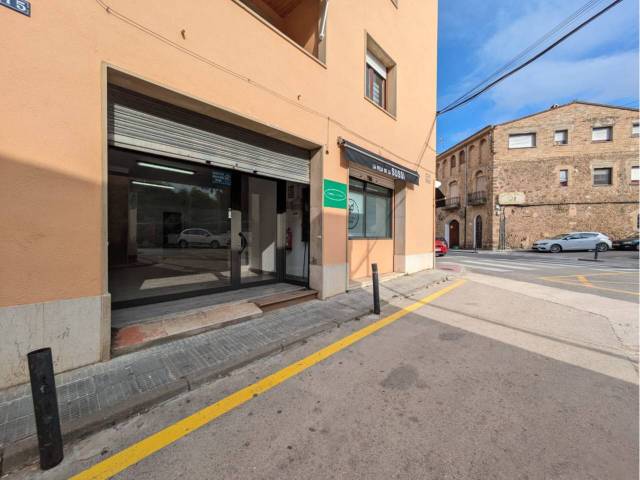 Local comercial en Alquiler en Enric Navarro en Sant Pere de Riudebitlles