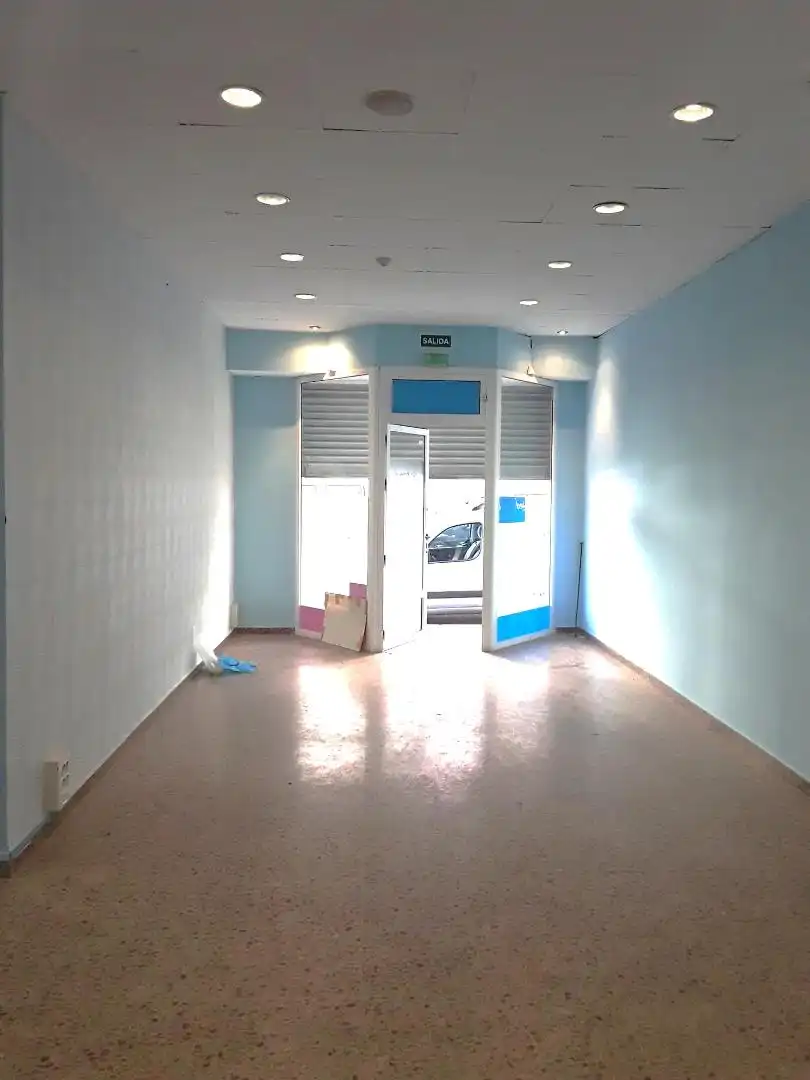 Local en venta en Alzira