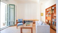 Living room of Flat for sale in  Valencia Capital  with Air Conditioner, Heating and Furnished