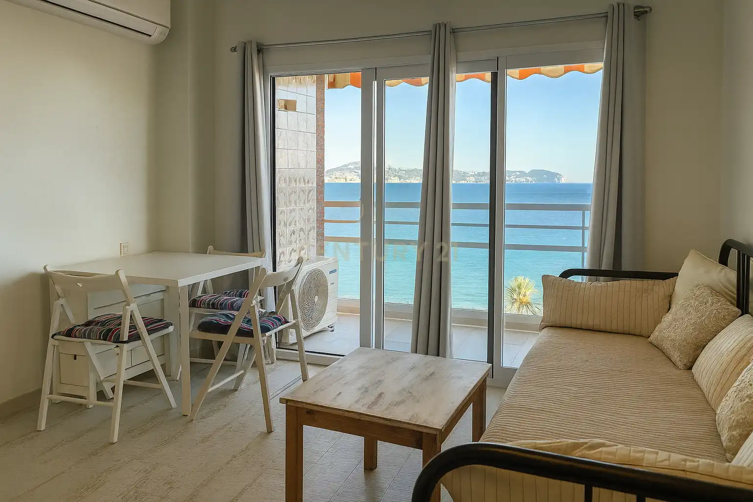 Habitación de Apartamento de alquiler en Calpe / Calp con Aire acondicionado, Microondas y TV