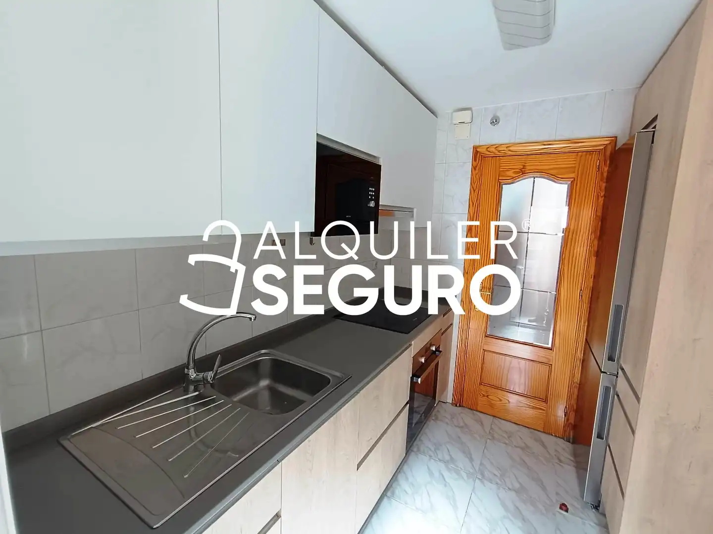 Kitchen of Flat for rent in Zona Centro - Ayuntamiento