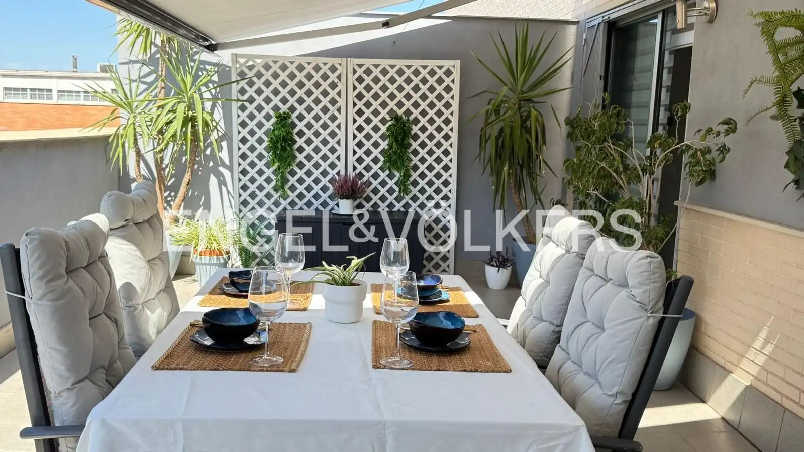 Terrassa de Àtic de lloguer en  Valencia Capital amb Aire condicionat, Calefacció i Parquet