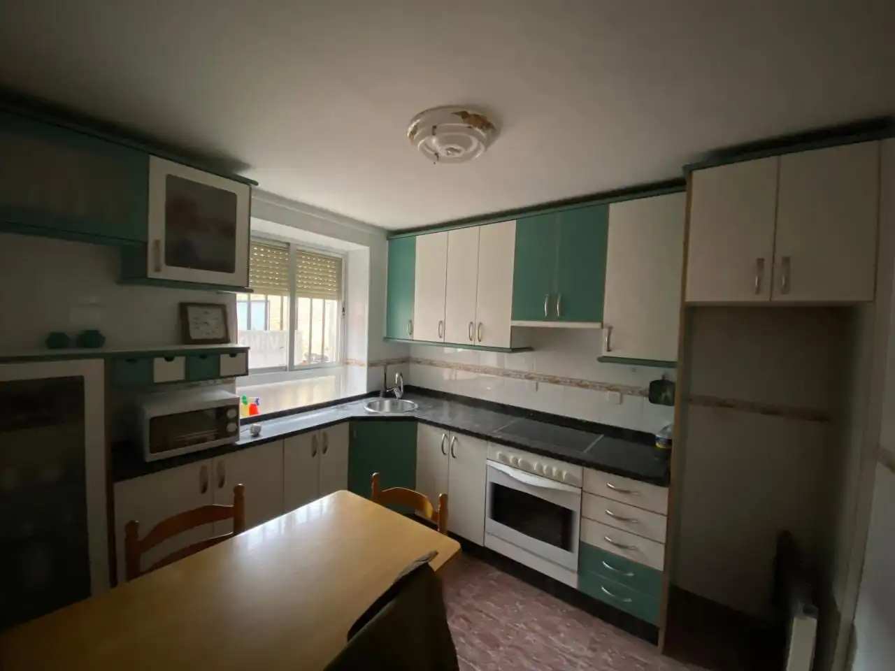 Cocina de Casa o chalet en venta en La Pola de Gordón  con Calefacción