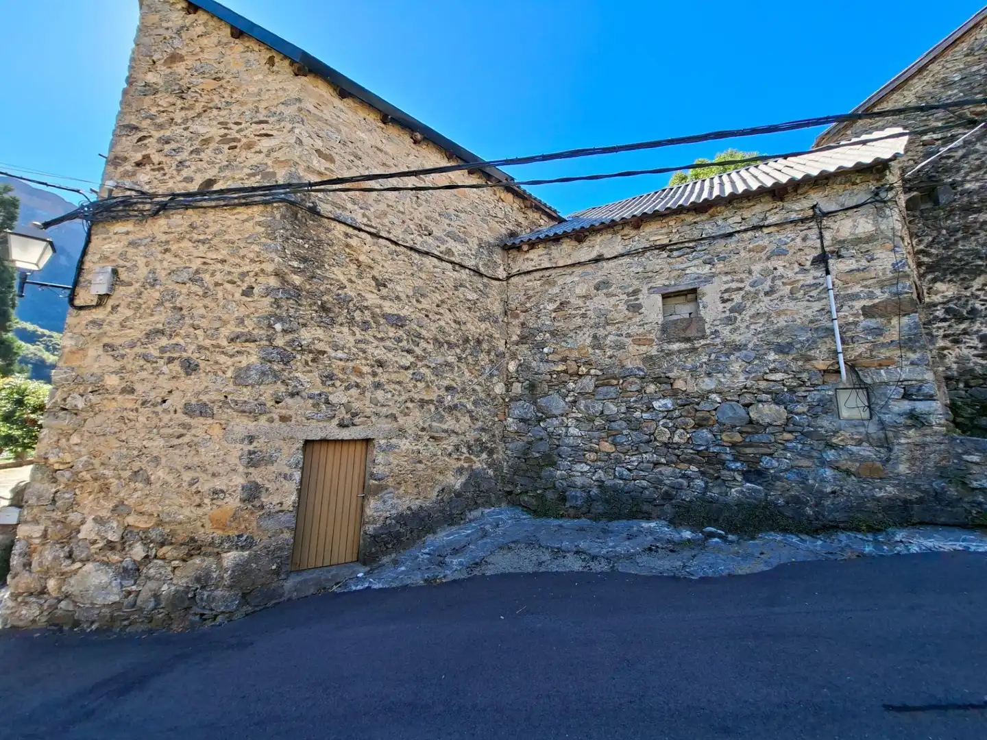 Vista exterior de Casa o chalet en venta en Hoz de Jaca