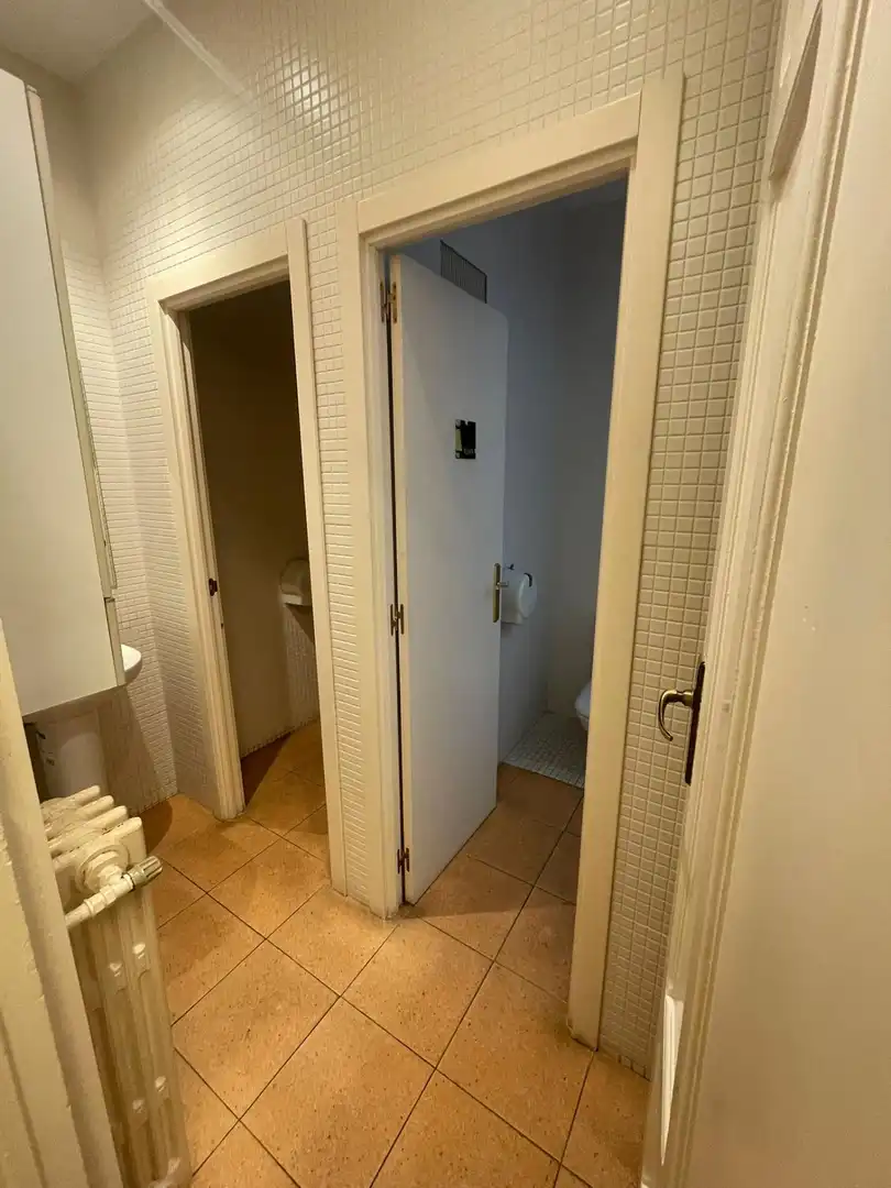 Office space with lift to rent in Calle Calle Miguel Iscar, imagen 21