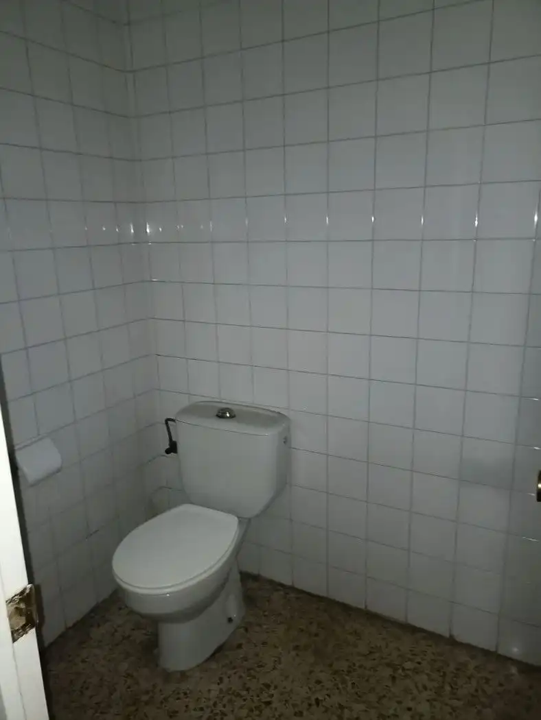 Local comercial en alquiler en Berga, imagen 5