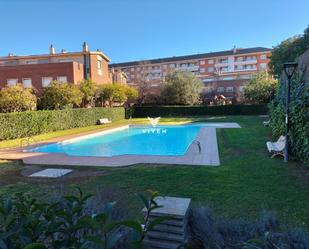 Piscina de Planta baixa en venda en Vilafranca del Penedès amb Aire condicionat i Terrassa