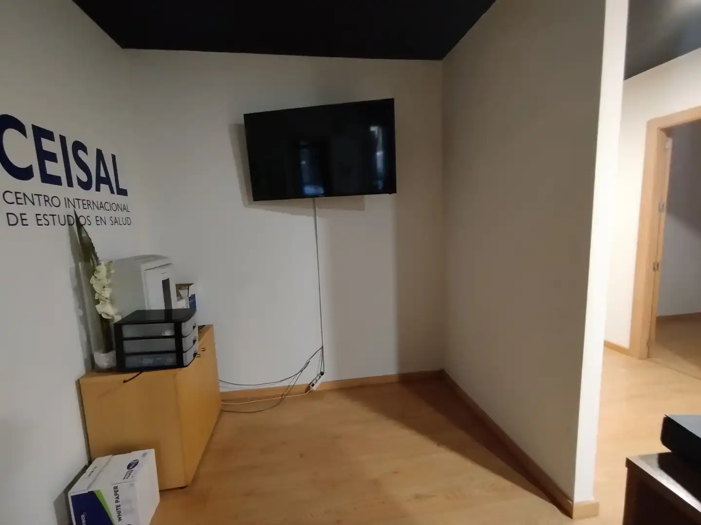 Commercial properties for sale in Castellón de la Plana / Castelló de la Plana  with Air Conditioner, Parquet flooring and Furnished