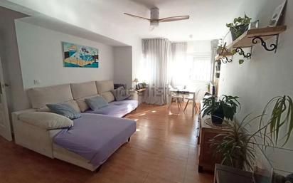 Living room of Flat for sale in  Sevilla Capital