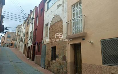 Vista exterior de Casa adosada en venda en Olesa de Montserrat