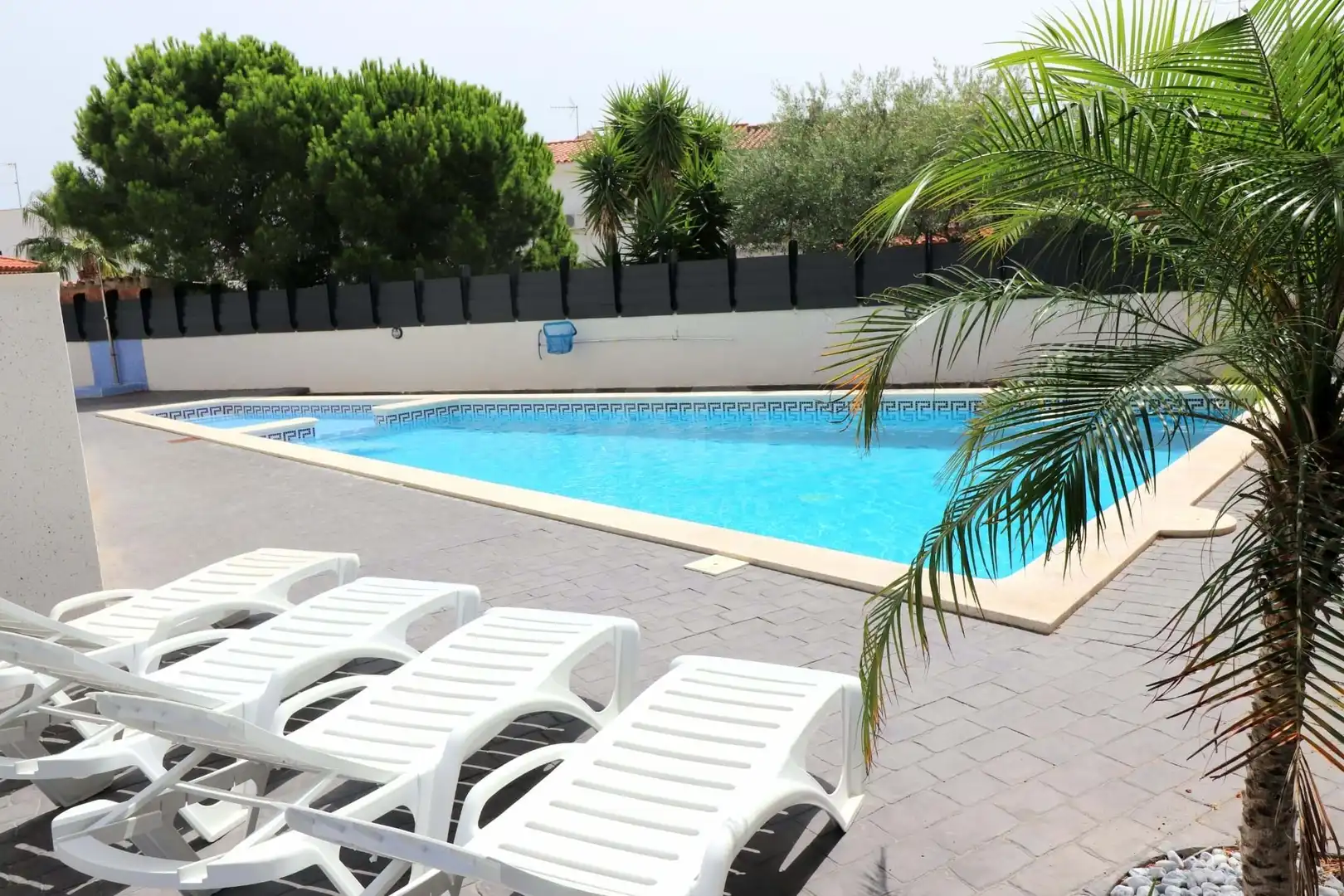 Piscina de Edificio en venta en Mont-roig del Camp