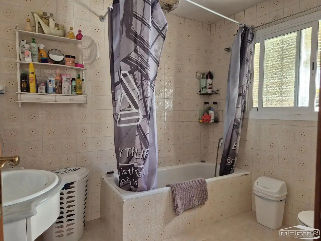 Baño de Piso en venta en Lucena con Terraza y Trastero