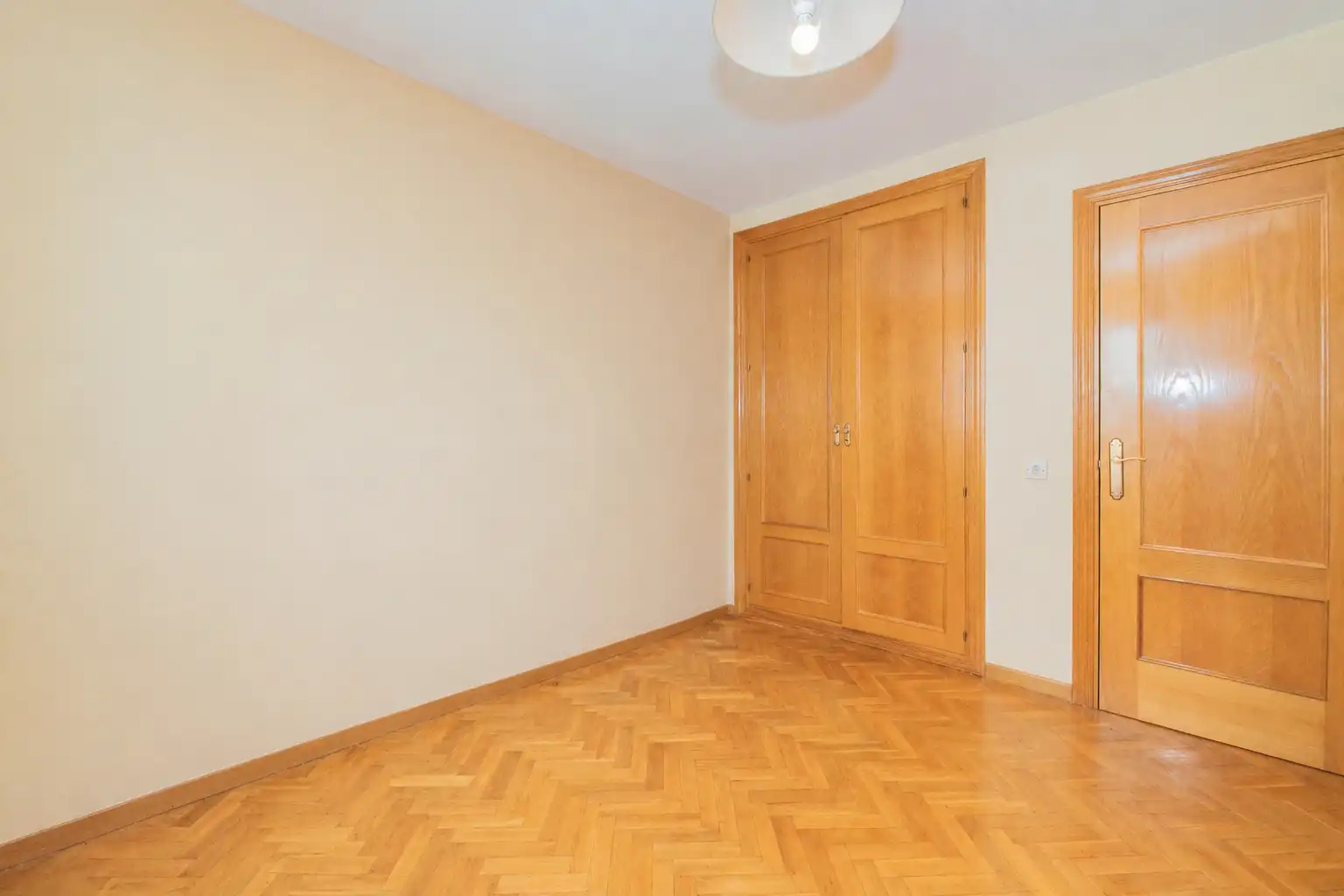 Dormitori de Pis en venda en Alcobendas amb Aire condicionat, Calefacció i Parquet
