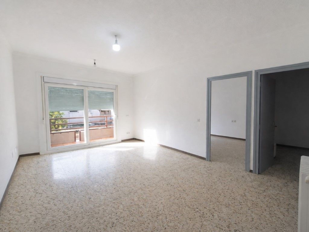 Sala d'estar de Pis en venda en Vilafranca del Penedès amb Forn i Balcó