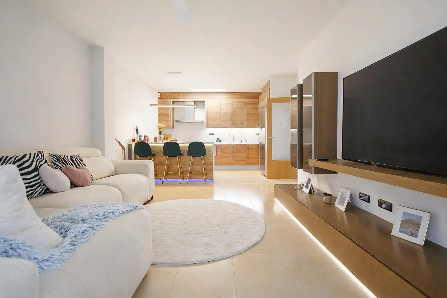 Living room of Flat for sale in Alcover  with Air Conditioner, Heating and Parquet flooring