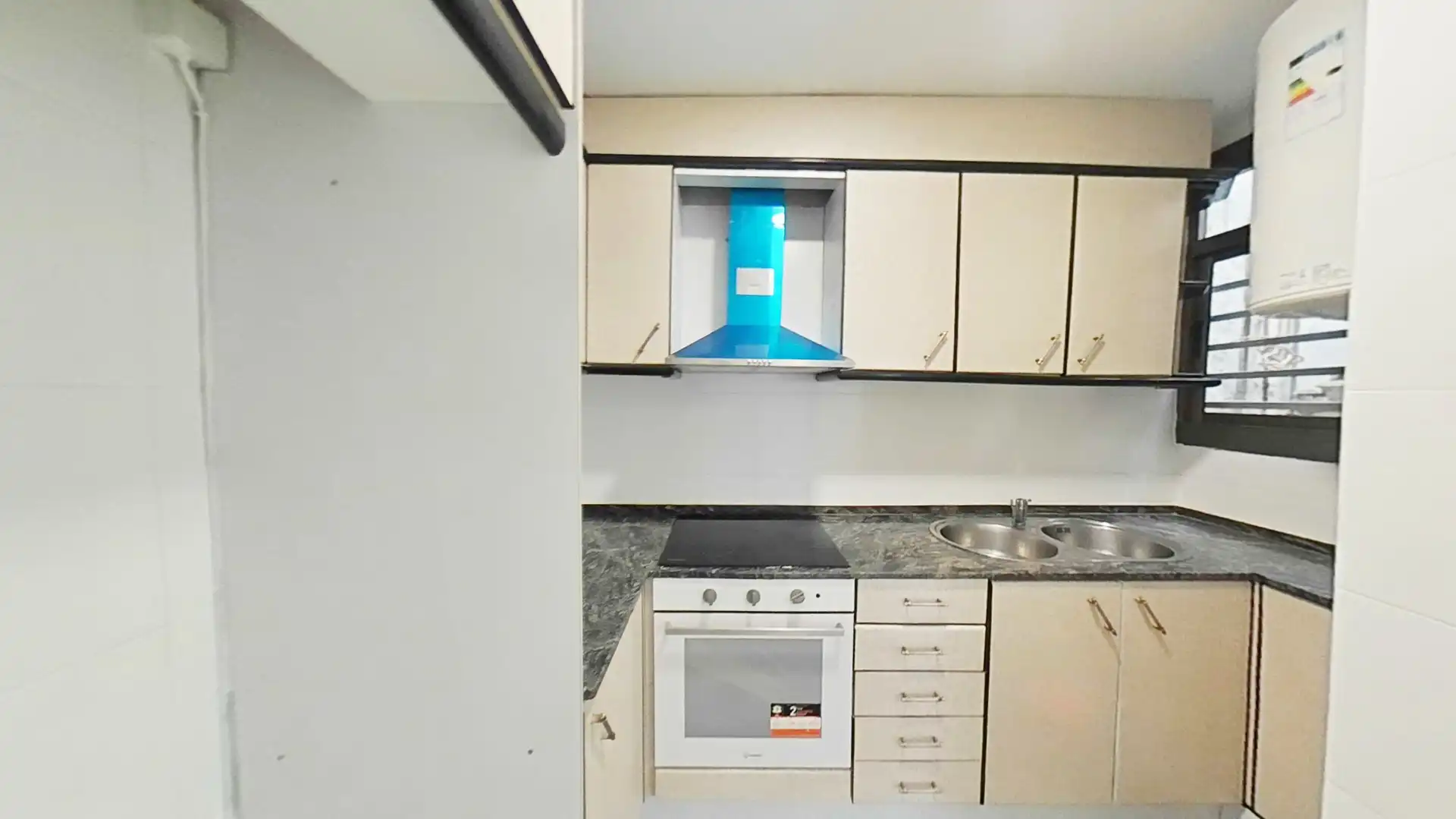 Kitchen of Flat for sale in Sabadell